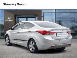 Hyundai Elantra - miniatura 4