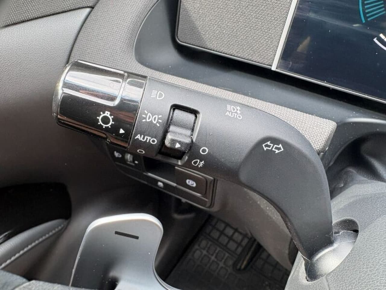 Hyundai Tucson - zdjęcie 17